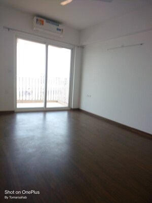 Room in 3 BHK Apartment at ATS Marigold, Sector 89a – for Rent