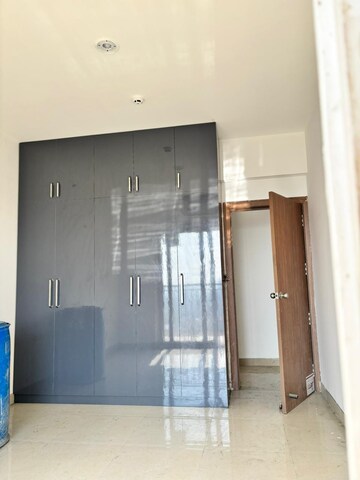 Room in 3 BHK Apartment at Sector 89a – for Rent