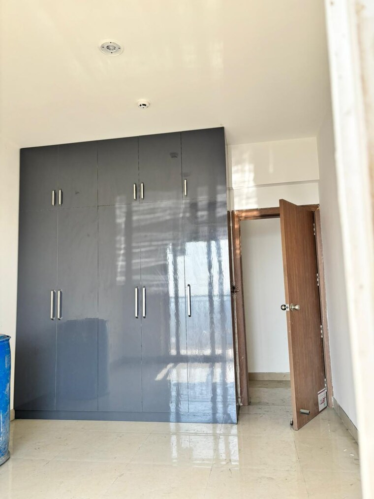 Room, sector 89a 3 Bedroom 1750 Sq.Ft. Apartment In Sector 89a Gurgaon 9712518