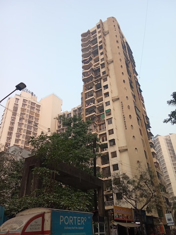 2 BHK Apartment For Rent in Romell Empress, Borivali West