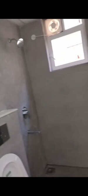 Furnished Amenities in 3 BHK Builder Floor at Signature Global City, Sector 37d – for Rent