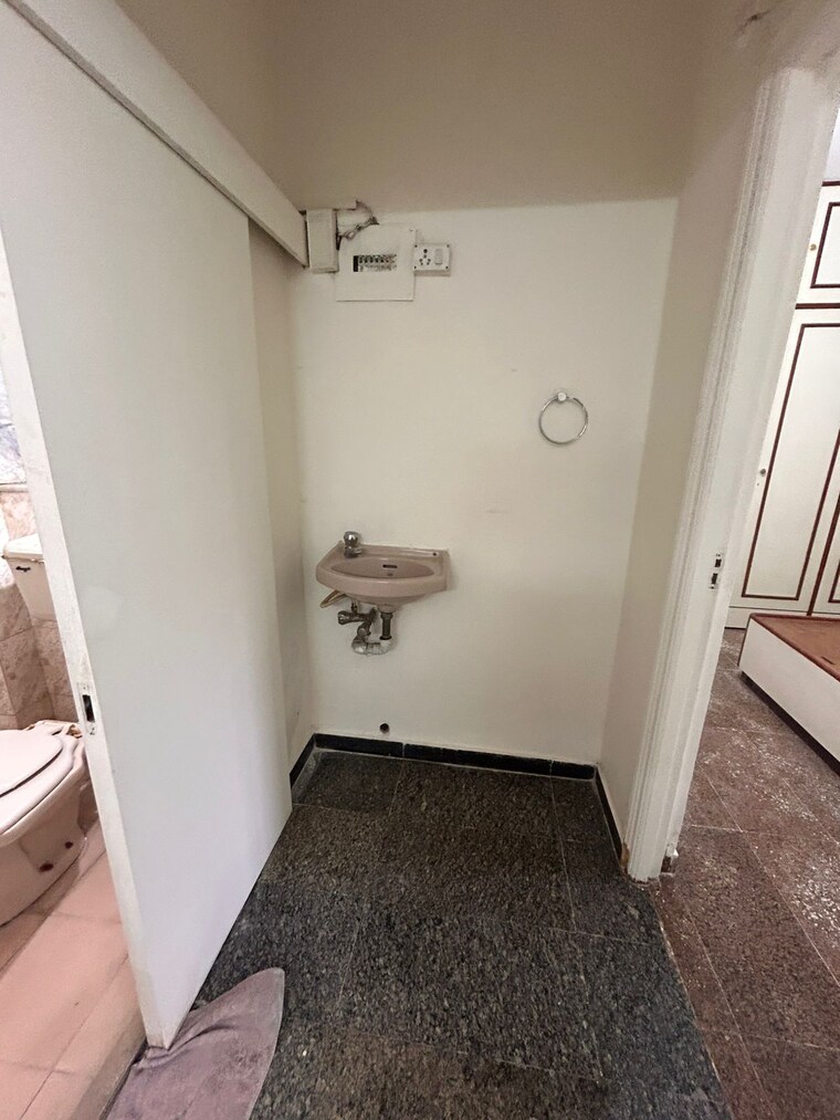 Bathroom, evershine-tower 2 Bedroom 985 Sq.Ft. Apartment In Kandivali East Mumbai 9712528