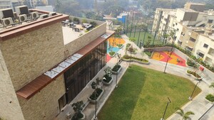 2 BHK Apartment – Exterior View View at Oberoi Realty Park View, Kandivali East - for Rent