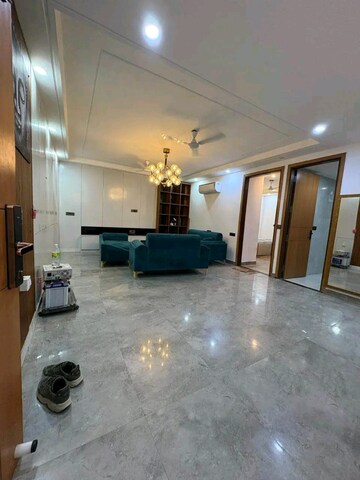 Living Room in 3 BHK Apartment at Chattarpur – for Rent