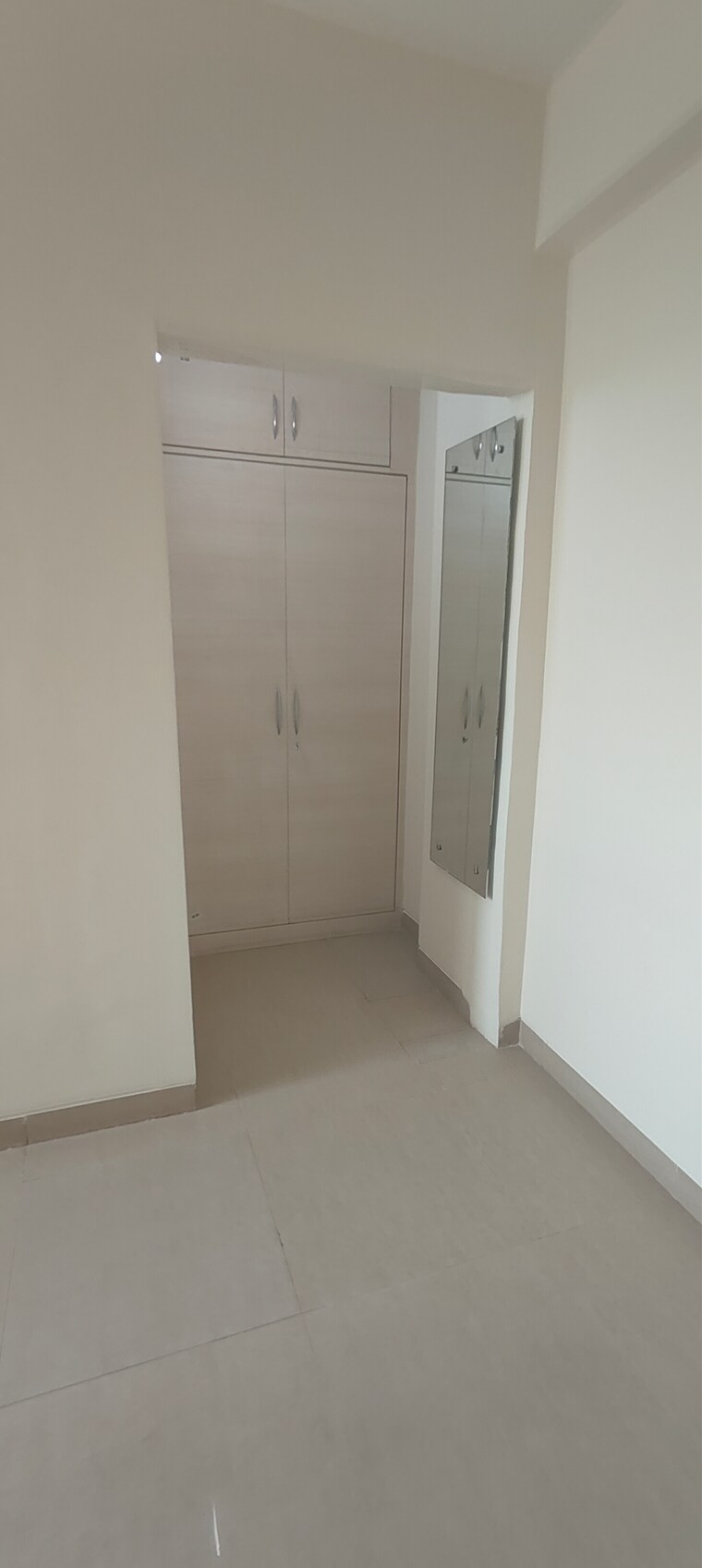 undefined, emaar-emerald-estate 3 Bedroom 1395 Sq.Ft. Apartment In Sector 65 Gurgaon 9712554