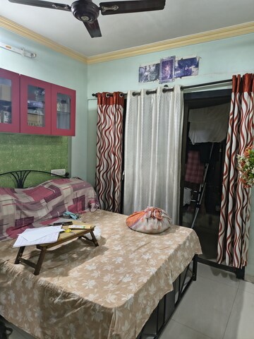 Furnished Amenities in 2 BHK Apartment at Kurla East – for Rent