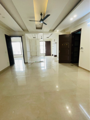 Room in 4 BHK Builder Floor at Sector 23 – for Rent