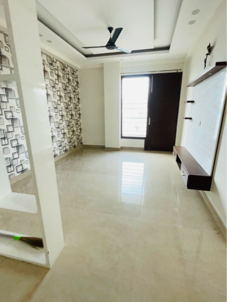 Team Area, sector 23 4 Bedroom 2800 Sq.Ft. Builder Floor In Sector 23 Gurgaon 9712564