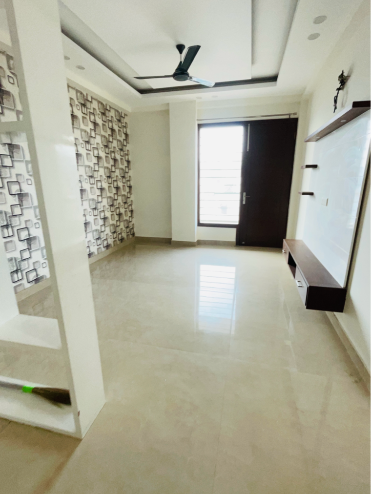Team Area, sector 23 4 Bedroom 2800 Sq.Ft. Builder Floor In Sector 23 Gurgaon 9712564