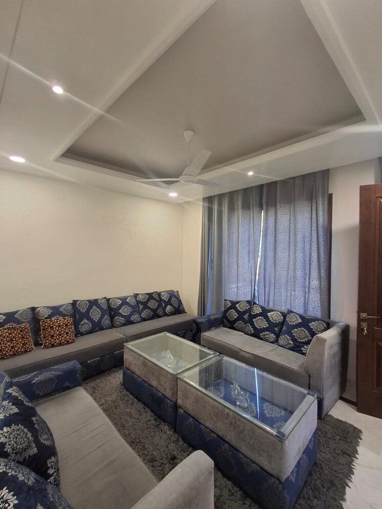 Living Room, sector 46 3 Bedroom 1800 Sq.Ft. Independent House In Sector 46 Chandigarh 9712583