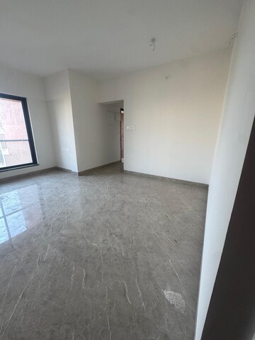 Room in 2 BHK Apartment at Goghari Mansion CHS, Santacruz West – for Rent