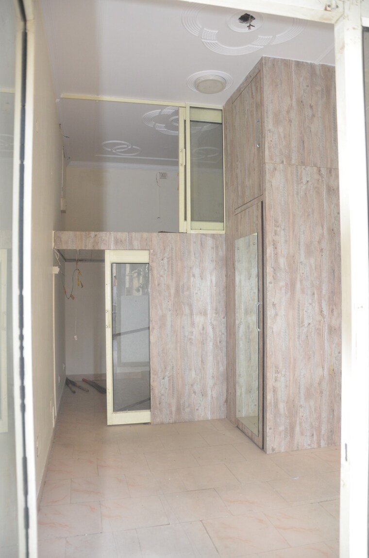 Exterior View, pushpanjali enclave Commercial Shop 200 Sq.Ft. In Pushpanjali Enclave Delhi 9712620