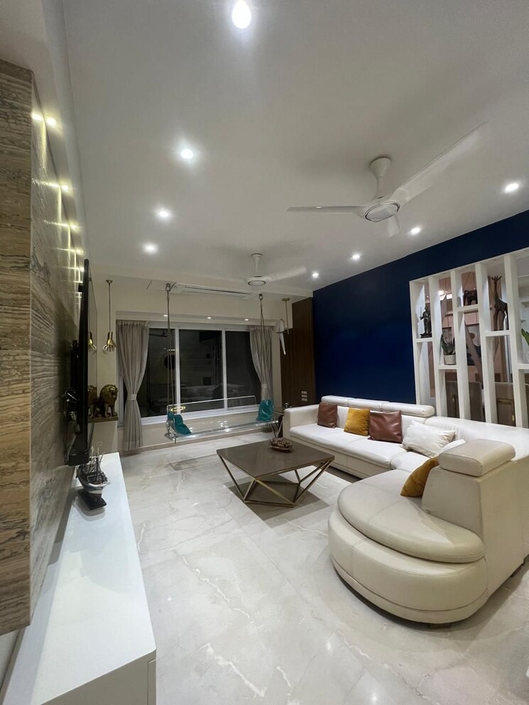 Team Area, gundecha-premiere 2.5 Bedroom 1380 Sq.Ft. Apartment In Kandivali East Mumbai 9712626