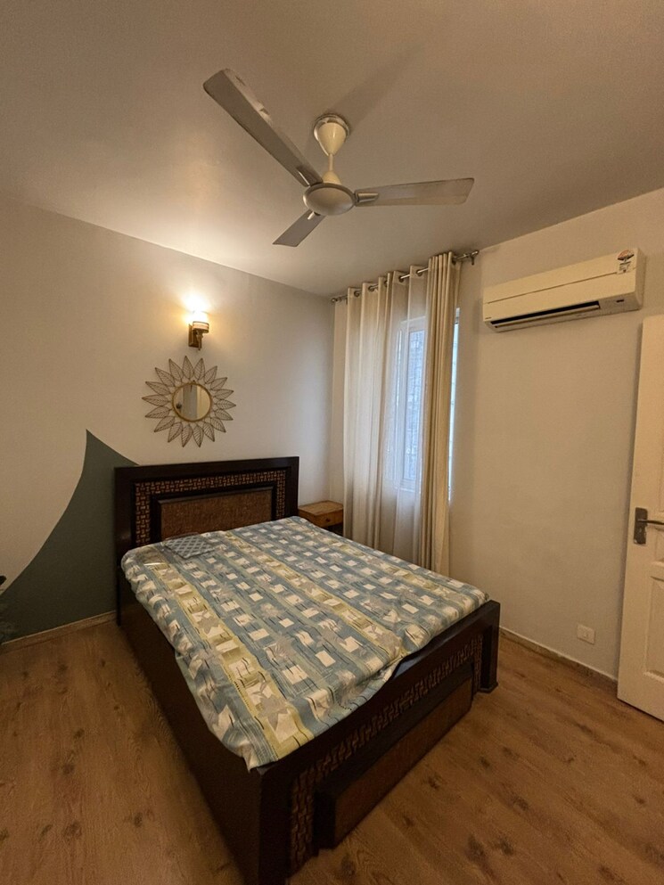 Bedroom, experion-the-heart-song 2.5 Bedroom 1283 Sq.Ft. Apartment In Sector 108 Gurgaon 9712635