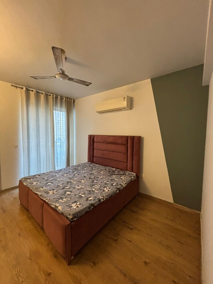 Bedroom, experion-the-heart-song 2.5 Bedroom 1283 Sq.Ft. Apartment In Sector 108 Gurgaon 9712635