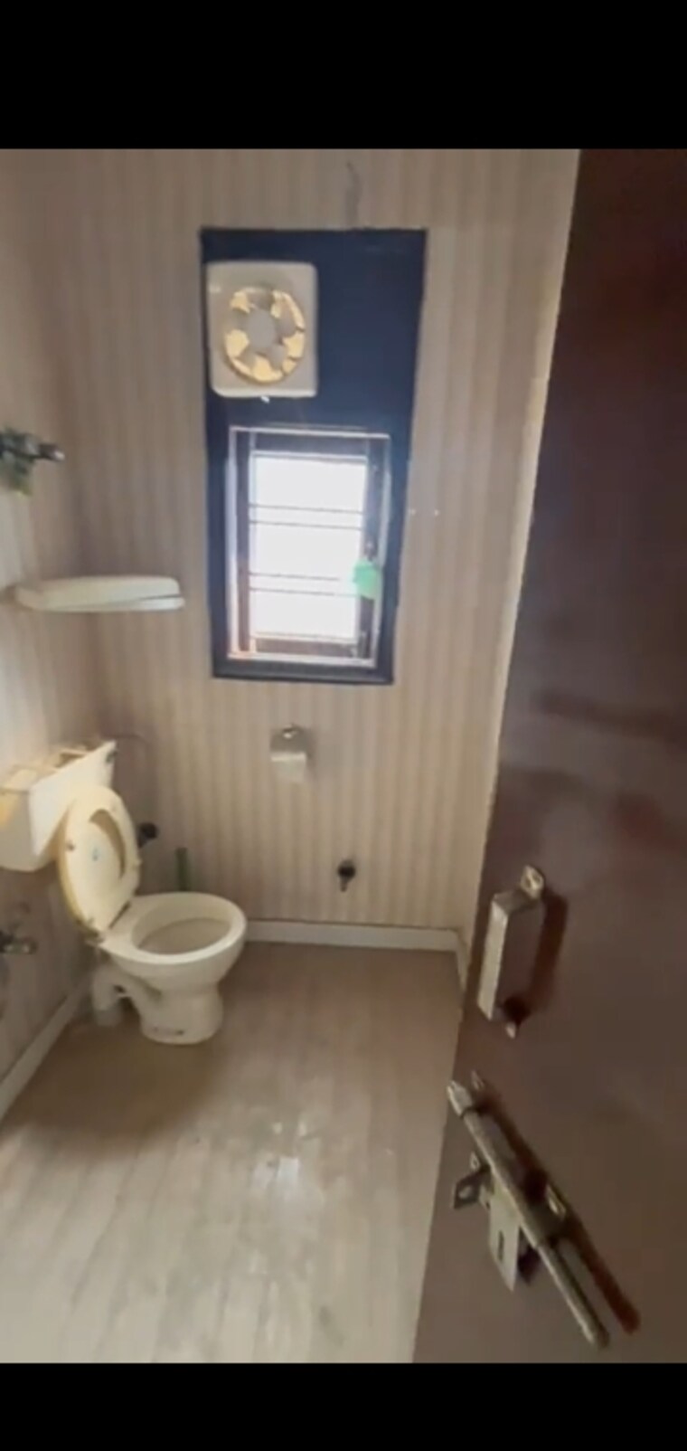 Bathroom, mahavir enclave 3 Bedroom 1089 Sq.Ft. Builder Floor In Mahavir Enclave Delhi 9712634