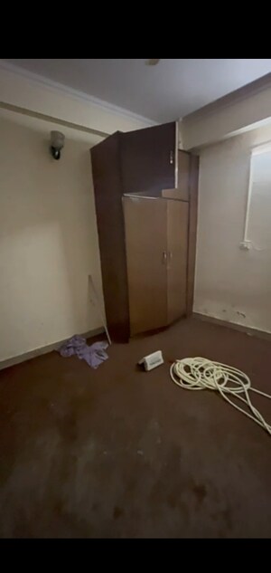 Room in 3 BHK Builder Floor at Mahavir Enclave – for Sale