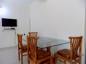Dining area in 2 BHK Apartment at Candolim – for Rent