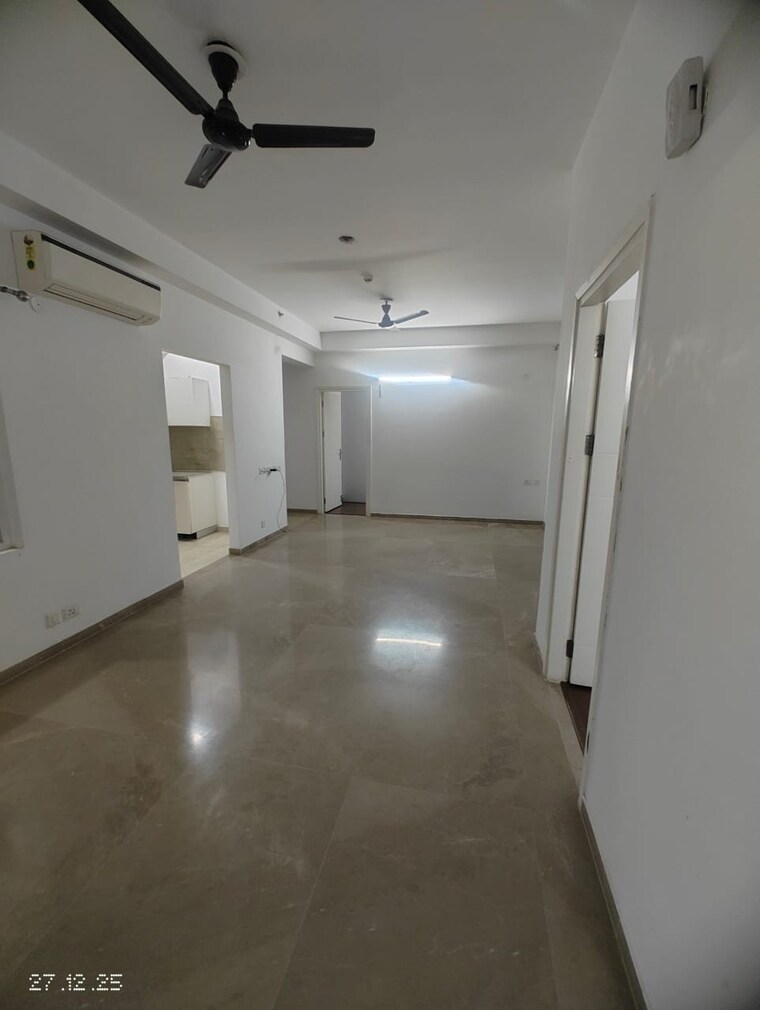 undefined, smart-world-orchard 3 Bedroom 1680 Sq.Ft. Apartment In Sector 61 Gurgaon 9712709