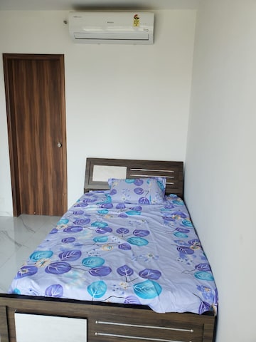Bedroom in 2 BHK Apartment at Nahar F Residences, Balewadi – for Rent