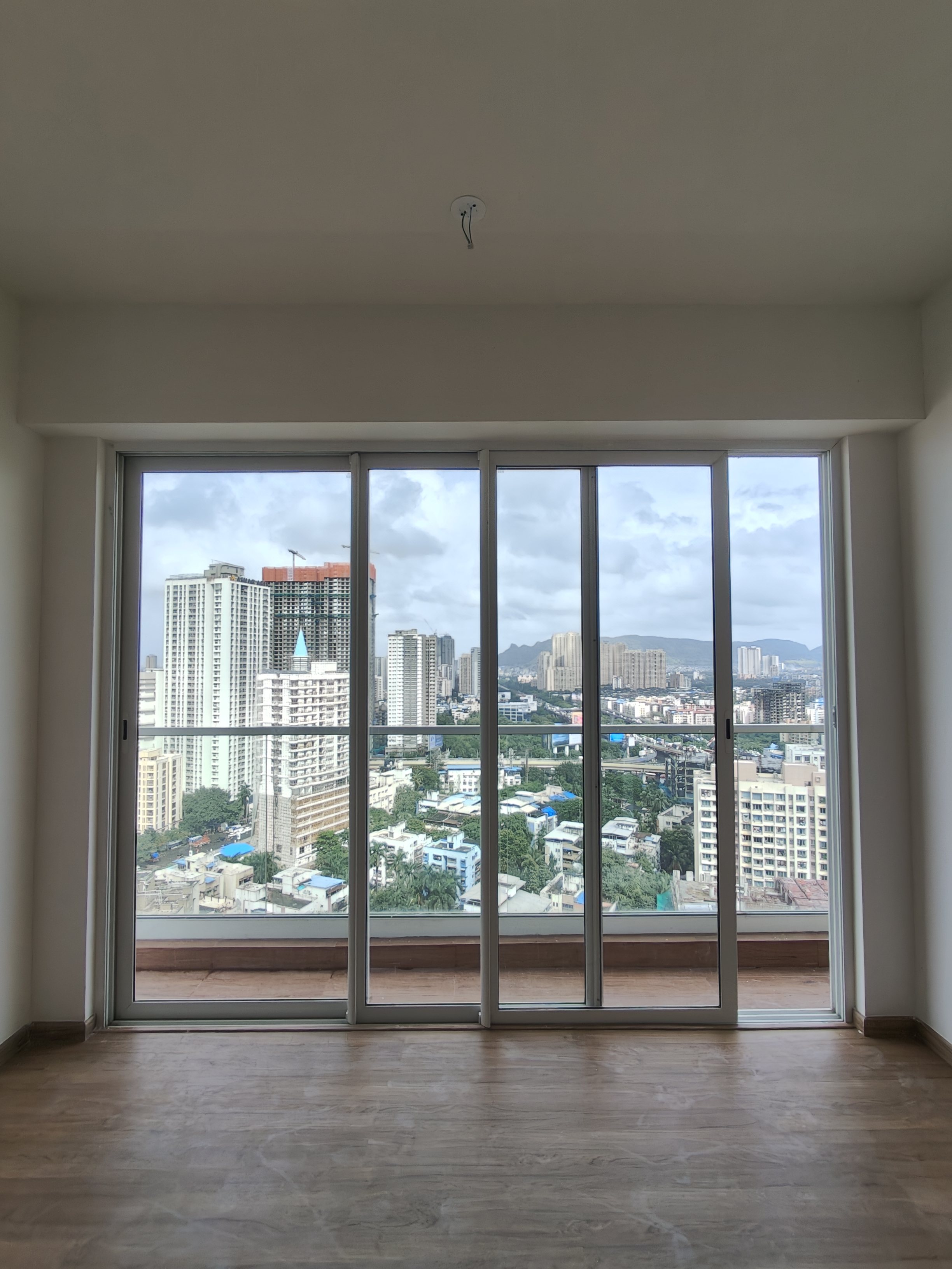 3 BHK + Pooja Room Apartment For Rent in Indiabulls One Indiabulls