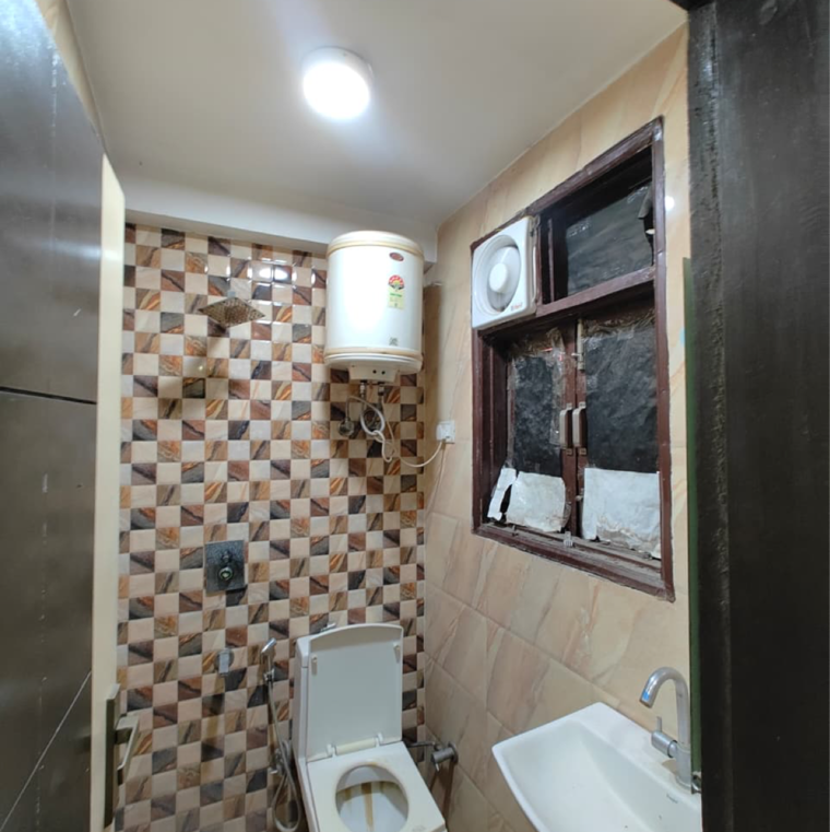 Bathroom, saket 1 Bedroom 600 Sq.Ft. Builder Floor In Saket Delhi 9712724