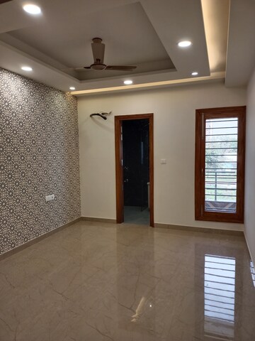 Room in 4 BHK Builder Floor at Sector 84 – for Sale