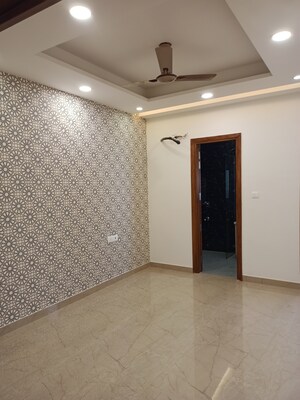 Room in 4 BHK Builder Floor at Sector 84 – for Sale