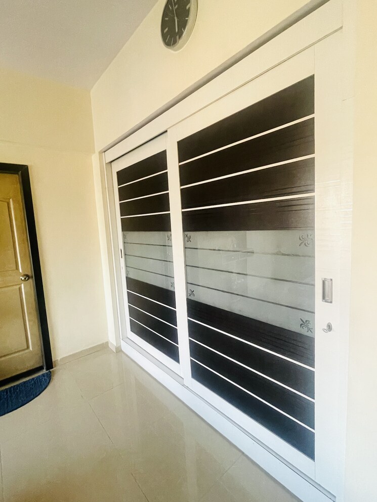 Room, ashar-residency 2 Bedroom 1050 Sq.Ft. Apartment In Pokhran Road No Two Thane 9712752