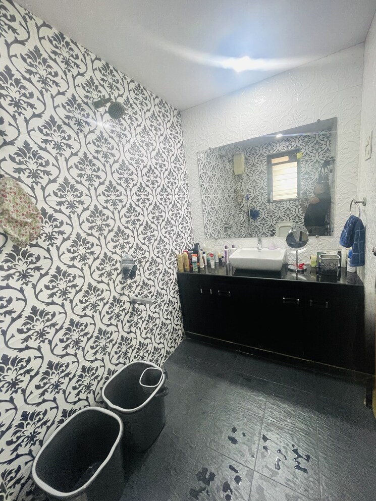 Attached Bathroom, ashar-residency 2 Bedroom 1050 Sq.Ft. Apartment In Pokhran Road No Two Thane 9712752