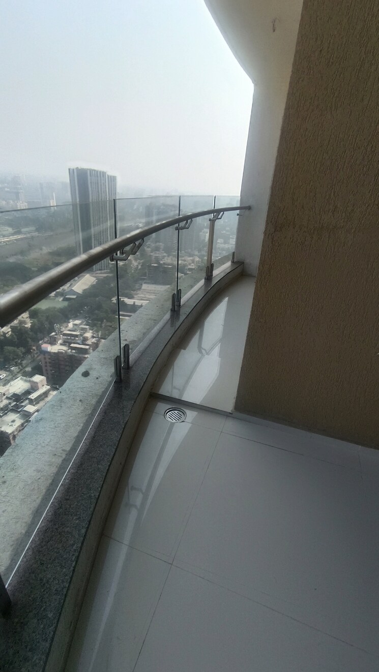 Balcony, sunteck-city-avenue-1 3 Bedroom 965 Sq.Ft. Apartment In Goregaon West Mumbai 9712743