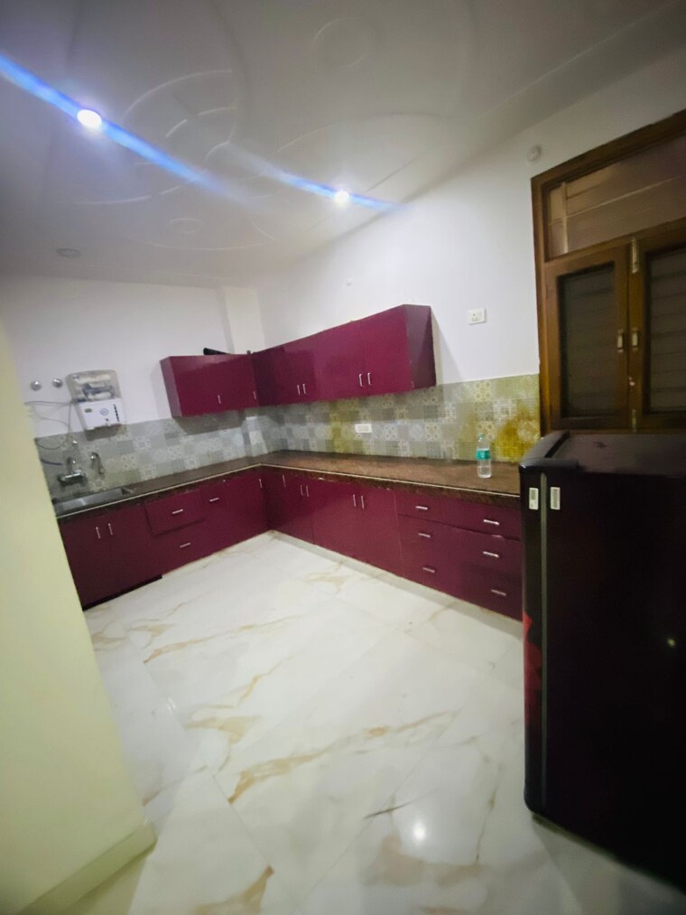 Room, vineet khand Pg For Girls In Vineet Khand 9712788