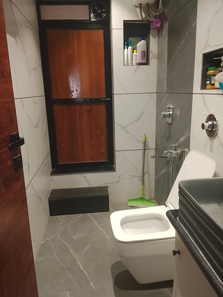 Bathroom, neelkanth-heights-shivai-nagar 2 Bedroom 894 Sq.Ft. Apartment In Shivai Nagar Thane 9712800