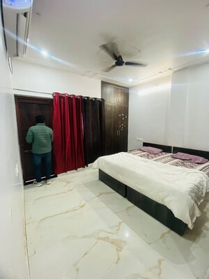  Pg For Rent in Vineet Khand