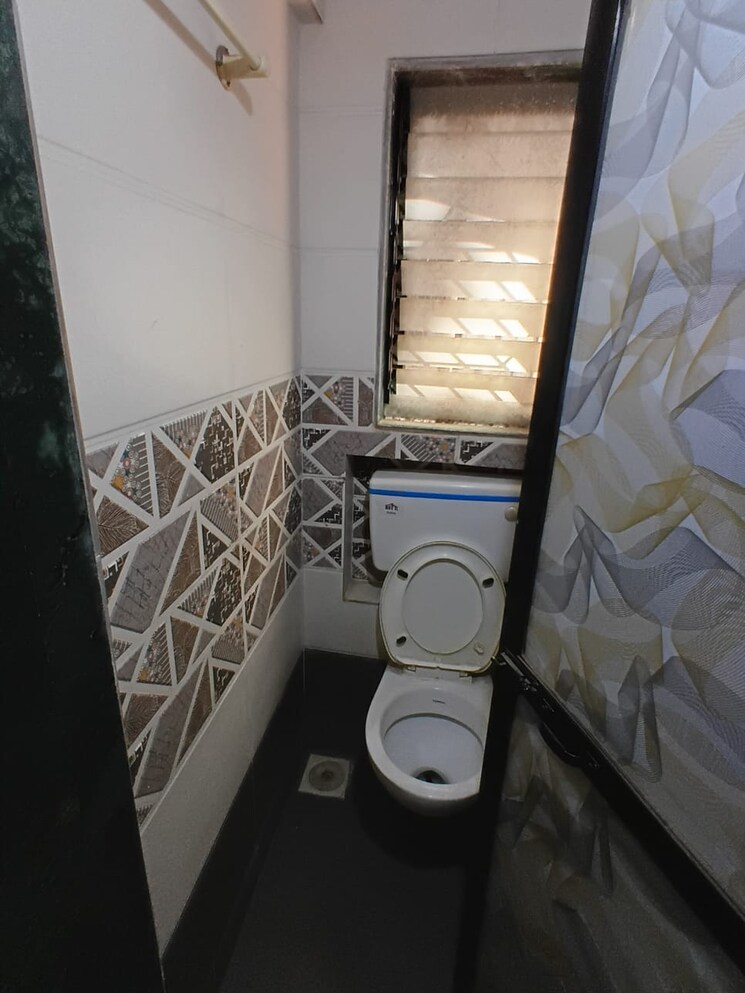 Bathroom, vasai west 1 Bedroom 495 Sq.Ft. Apartment In Vasai West Palghar 9712817