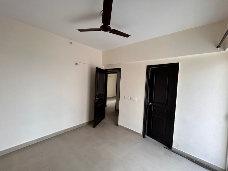 Room, sethi-max-royal 3 Bedroom 1440 Sq.Ft. Apartment In Sector 76 Noida 9712835