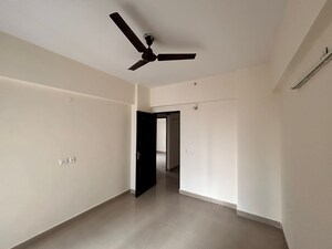 Room in 3 BHK Apartment at Sethi Max Royal, Sector 76 – for Rent