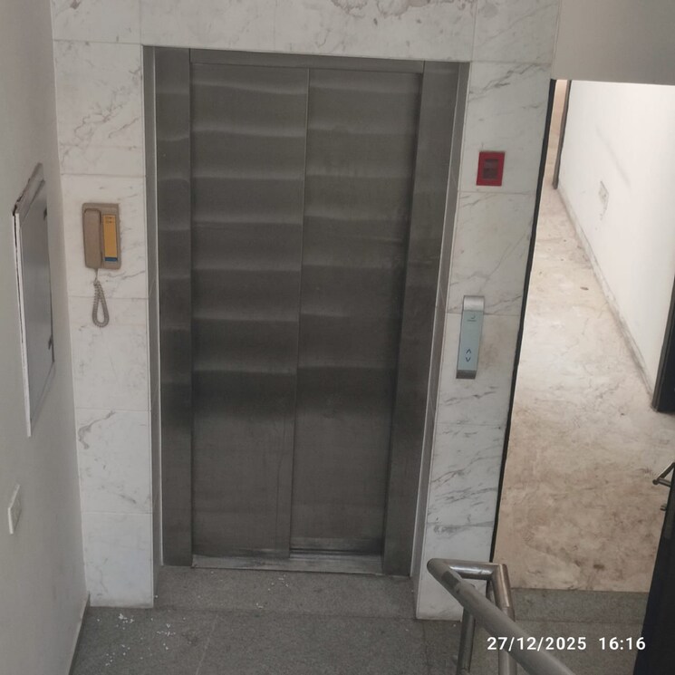 Bathroom, tata-primanti-villas 4 Bedroom 8500 Sq.Ft. Villa In Sector 72 Gurgaon 9712841