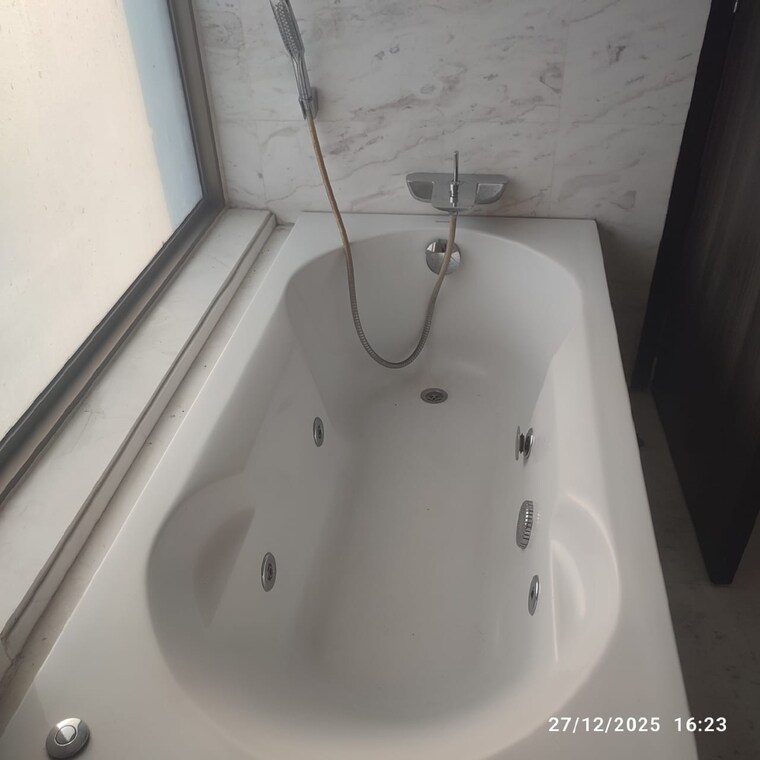 Bathroom, tata-primanti-villas 4 Bedroom 8500 Sq.Ft. Villa In Sector 72 Gurgaon 9712841