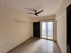 Room in 3 BHK Apartment at Sethi Max Royal, Sector 76 – for Rent