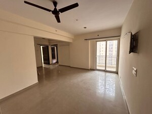 Room in 3 BHK Apartment at Sethi Max Royal, Sector 76 – for Rent