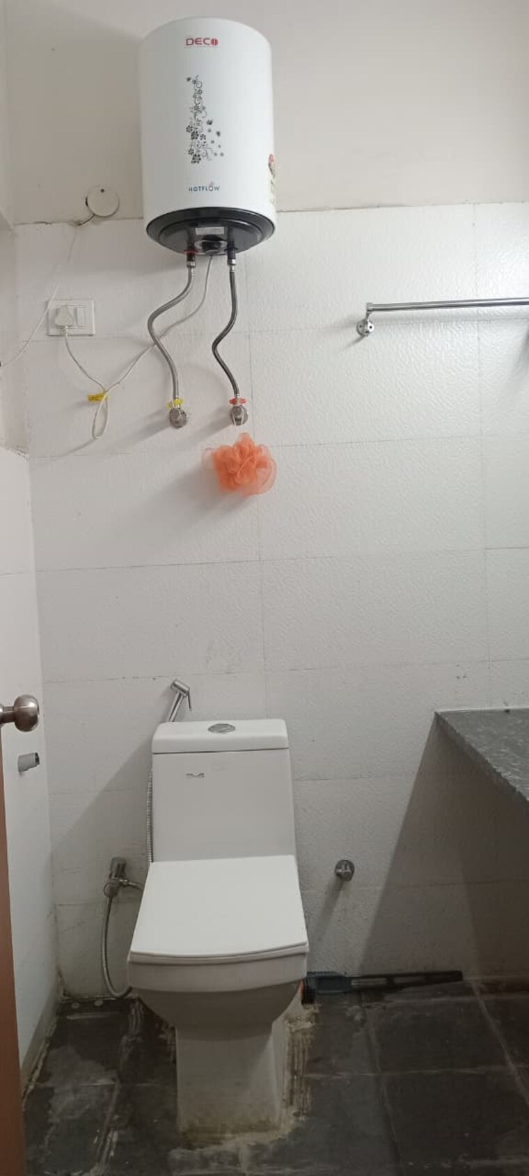 Bathroom, beta i greater noida 1.5 Bedroom 600 Sq.Ft. Builder Floor In Beta I Greater Noida Greater Noida 9712846