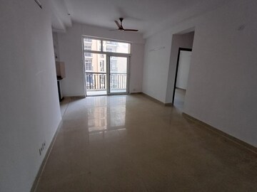 Room in 2 BHK Apartment at Amrapali Zodiac, Sector 120 – for Sale