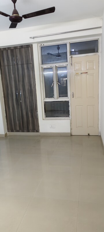 Bathroom in 2 BHK Apartment at Amrapali Zodiac, Sector 120 – for Sale