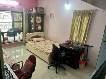 Team Area in 2 BHK Apartment at Koregaon Park – for Rent