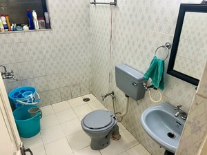 Team Area in 2 BHK Apartment at Koregaon Park – for Rent