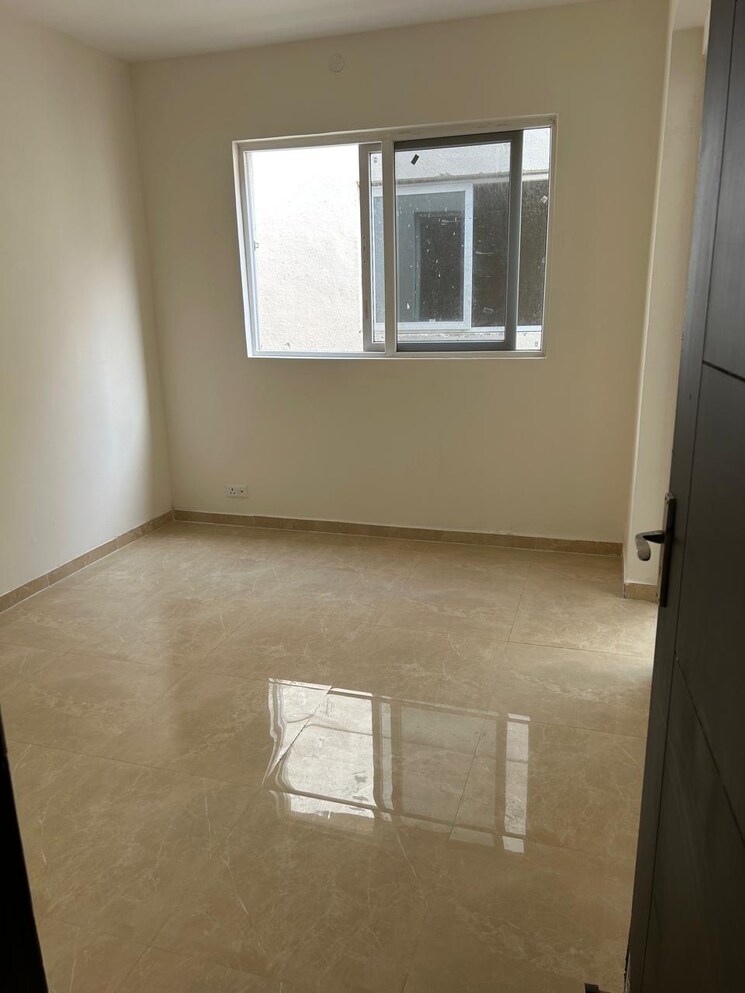 Room, signature-global-park-4-and-5 3 Bedroom 1120 Sq.Ft. Builder Floor In Sohna Sector 36 Gurgaon 9712883