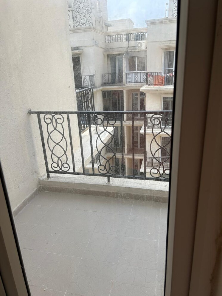 Room, signature-global-park-4-and-5 3 Bedroom 1120 Sq.Ft. Builder Floor In Sohna Sector 36 Gurgaon 9712883