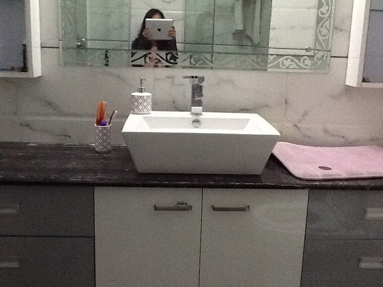 Bathroom, ram-kamal-kunj 6+ Bedroom 3000 Sq.Ft. Villa In Sector 49 Noida 9712885