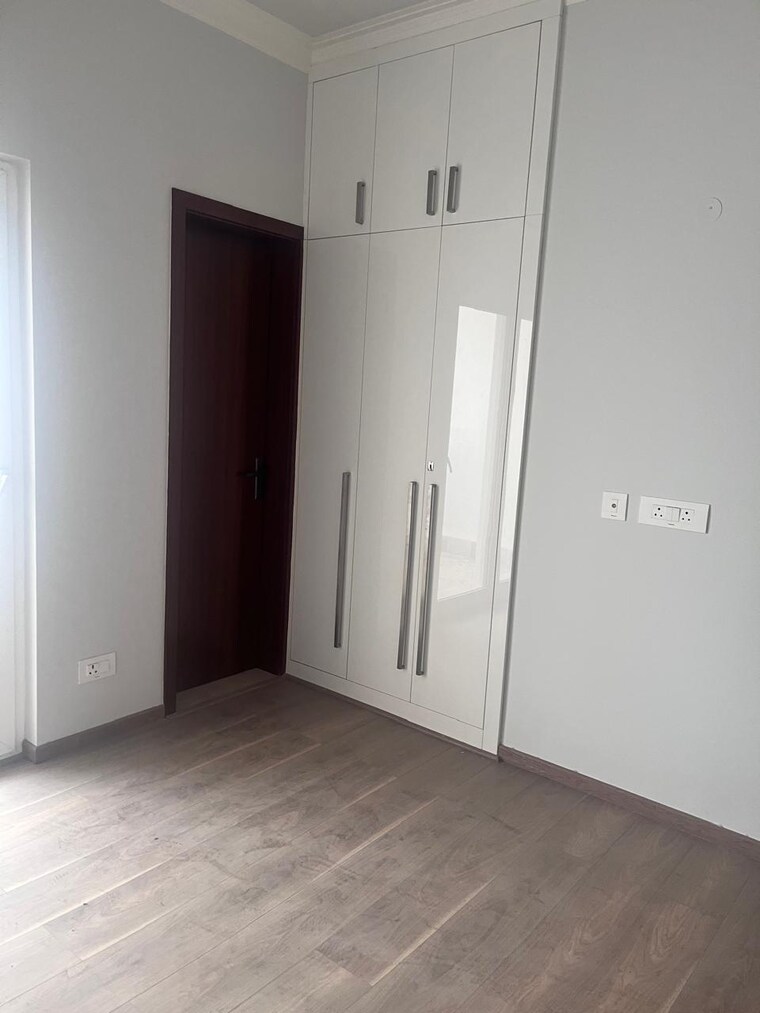 Room, central-park-flower-valley-aqua-front-towers 3 Bedroom 1789 Sq.Ft. Apartment In Sohna Sector 33 Gurgaon 9712884